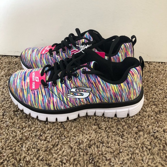 skechers lightweight memory foam